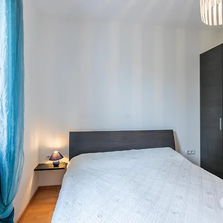 2 Bedroom Amazing In Apartment