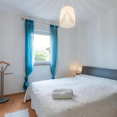 2 Bedroom Amazing In Apartment *